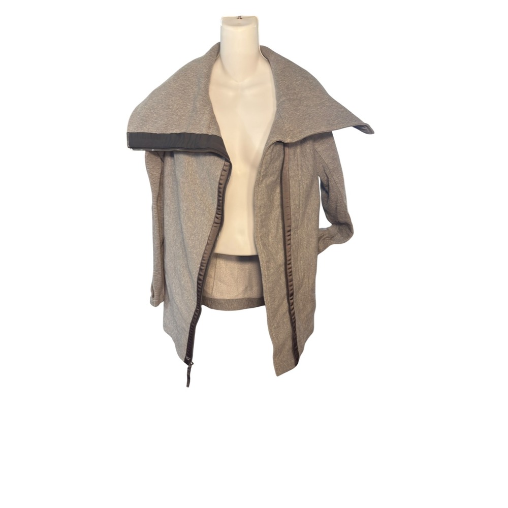 Lululemon Virasana Blanket‎ Wrap Jacket Heathered Gray Funnel Neck Sz 2 Coat